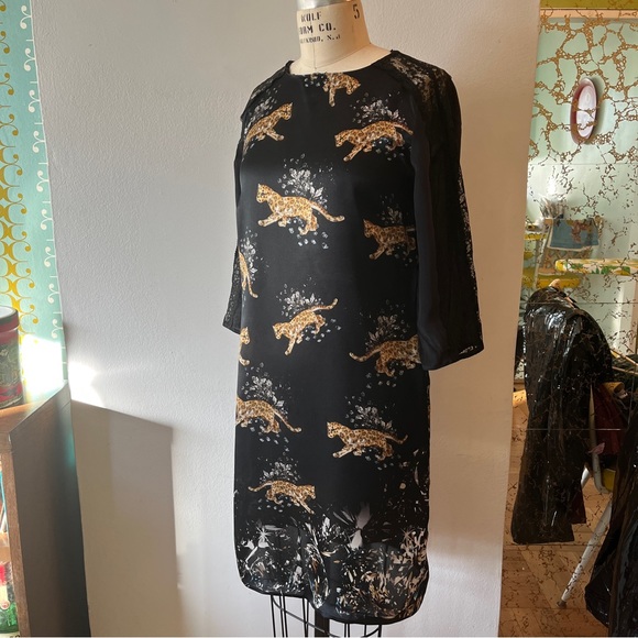 XS Zara Tiger Dress - Picture 2 of 12